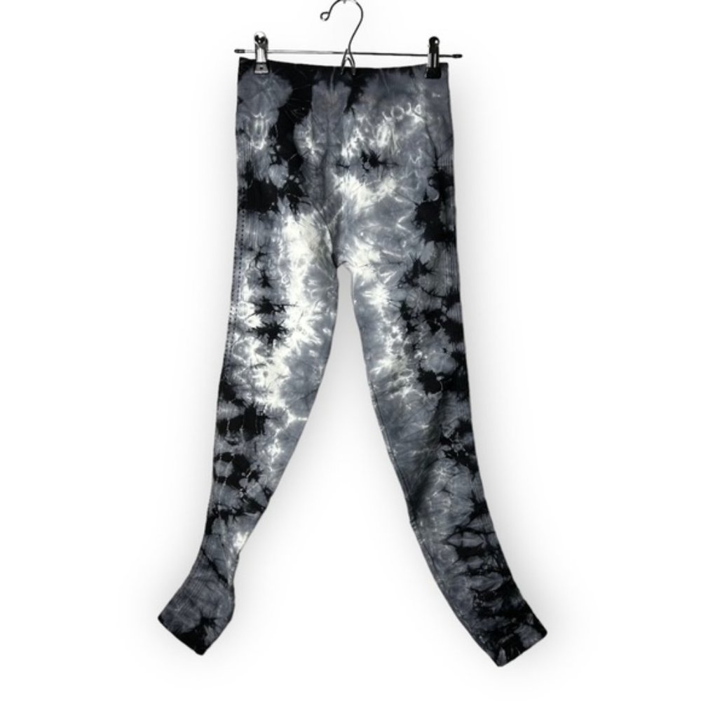 NUX Black and Gray Tie-Dye Leggings